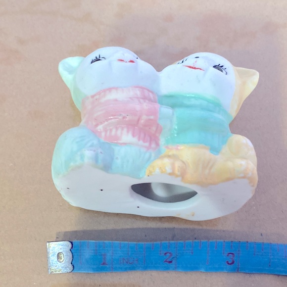 Vintage Ceramic Hugging Two Adorable Kittens Figures Cats Hand Painted !! - Picture 8 of 8